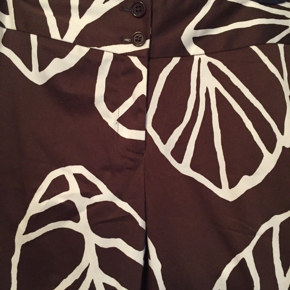Harold’s leaf print pants - Picture 5 of 7